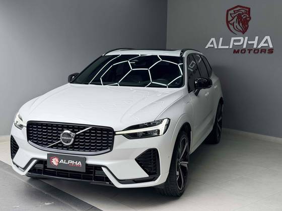 VOLVO XC60 2.0 T8 RECHARGE ULTIMATE DARK AWD GEARTRONIC